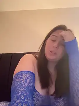 CutieCurvyGirlxo  live sex cam