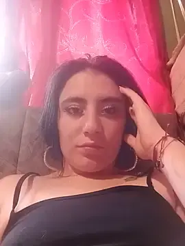 Doll_Hot22  live sex cam