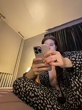 JulietteLatte  live sex cam