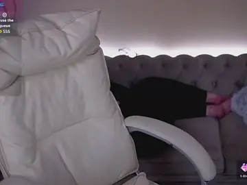 LindsyRawr  live sex cam