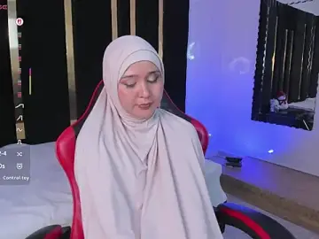 SamiQuest  live sex cam