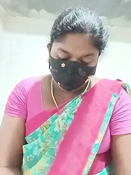 Tamil-Nandhini  live sex cam