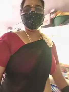 Tamilyazhini19  live sex cam