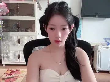 Umi-dd  live sex cam
