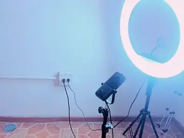 KimberlyNoir  live sex cam