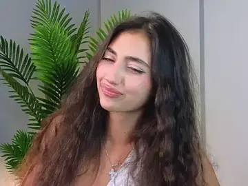 MarniCzekanski  live sex cam