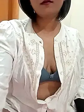 Queen_Kushi4  live sex cam