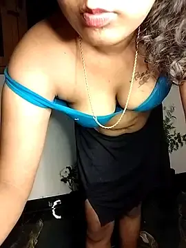 Tamil_Kavitha  live sex cam