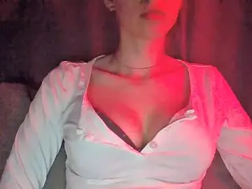 ArtisticMia  live sex cam