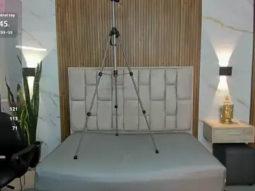 SckarletBloom  live sex cam