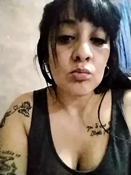 Almacurvy_22  live sex cam
