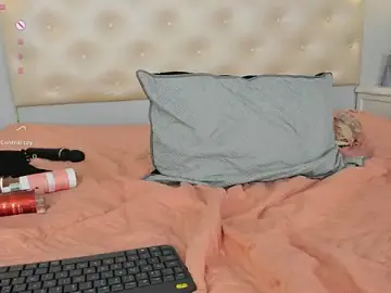 Arianaacarter  live sex cam