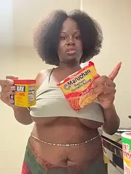 Ladiosa_selene  live sex cam