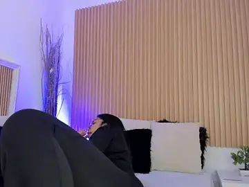 GenesisRuiz  live sex cam