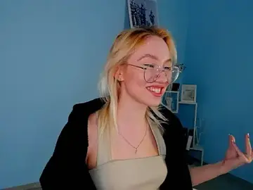 MaidaMedders  live sex cam