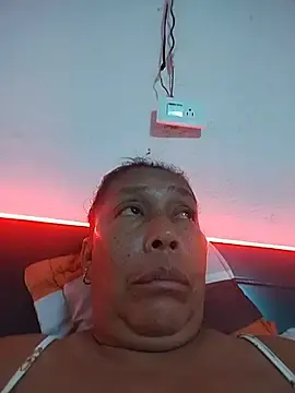 Sweet-Latina-Milf  live sex cam