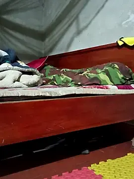 Hily2001  live sex cam