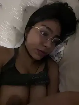 Linarodri  live sex cam