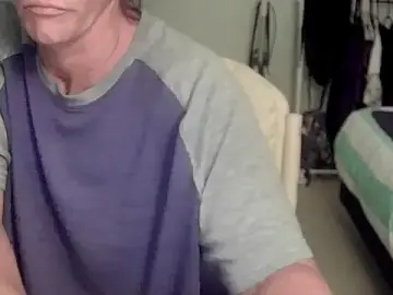 Quartz1Champagne  live sex cam