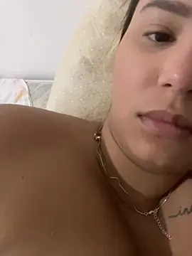 Gabyzinha2030  live sex cam