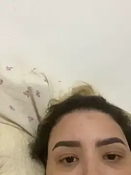 Gabyzinha2030  live sex cam