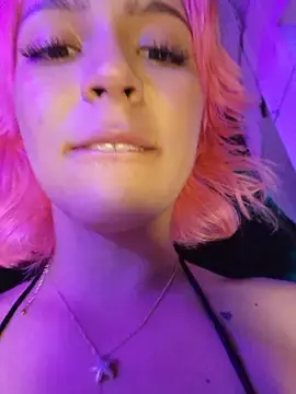 Kitty_San_xXx  live sex cam