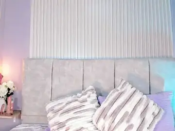 Meowlody  live sex cam