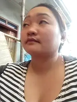 Senina-bae  live sex cam