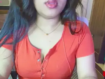 Yara-143  live sex cam