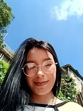 Adrianagilton  live sex cam