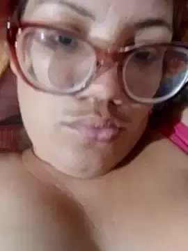 GatitaLR  live sex cam
