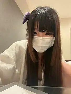 Jura_xxx  live sex cam