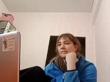 JanineThielman  live sex cam