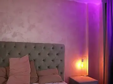 LucyWilow  live sex cam