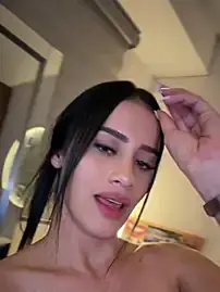 SarahhSmitth1  live sex cam