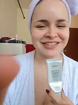 SeleneLuminari8  live sex cam