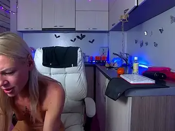 Skinny_Nally  live sex cam