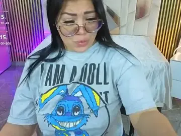 Martinna_tay  live sex cam