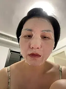 Yin25678  live sex cam