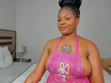 Renee-18  live sex cam
