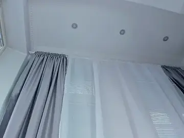 SuzanneTamm  live sex cam