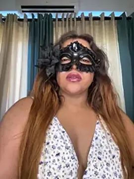 Zaralanson  live sex cam