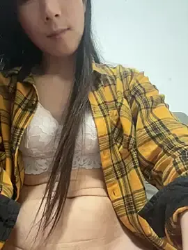 Crhong666  live sex cam
