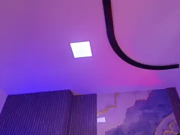 Hot_dione  live sex cam