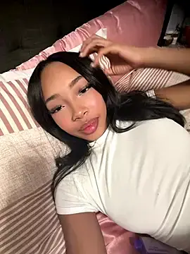 Ssinn3err  live sex cam