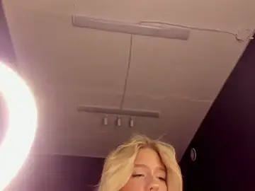 Anna_Robinson  live sex cam