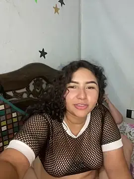 MiliHot25  live sex cam