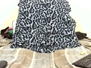 SPRING_CHICKEN  live sex cam