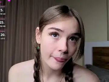 SweeetTrouble  live sex cam