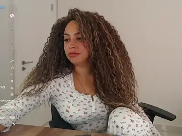 _Just_A_queen_3_  live sex cam